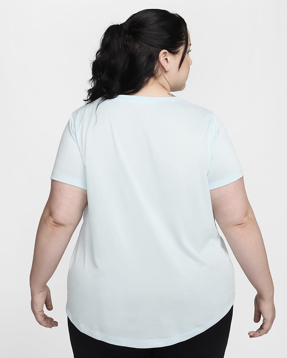 Nike plus size dri fit best sale